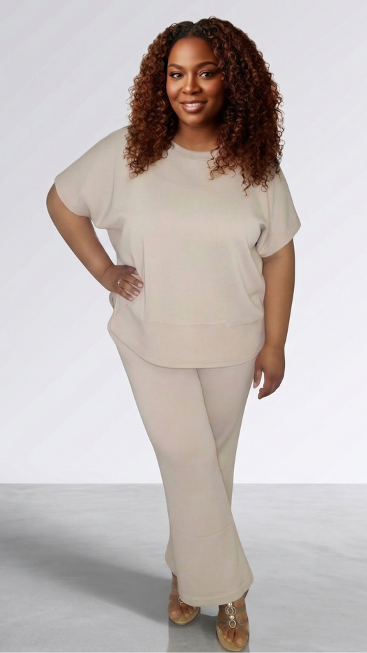 Plus Size Paris Travel Set
