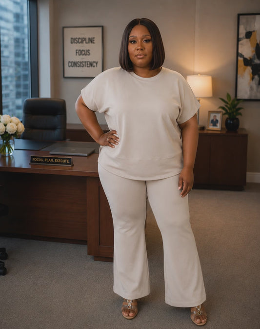 Plus Size Paris Travel Set