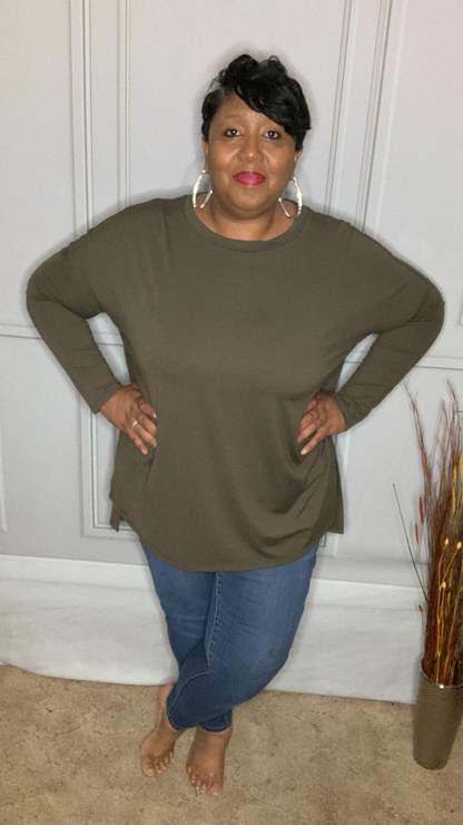 Plus Size Hi-Low Hem Top (Dark Olive)